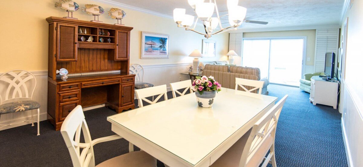 spacious living and dining area in the Vacation Villa at Pink Shell Resort in Fort Myers